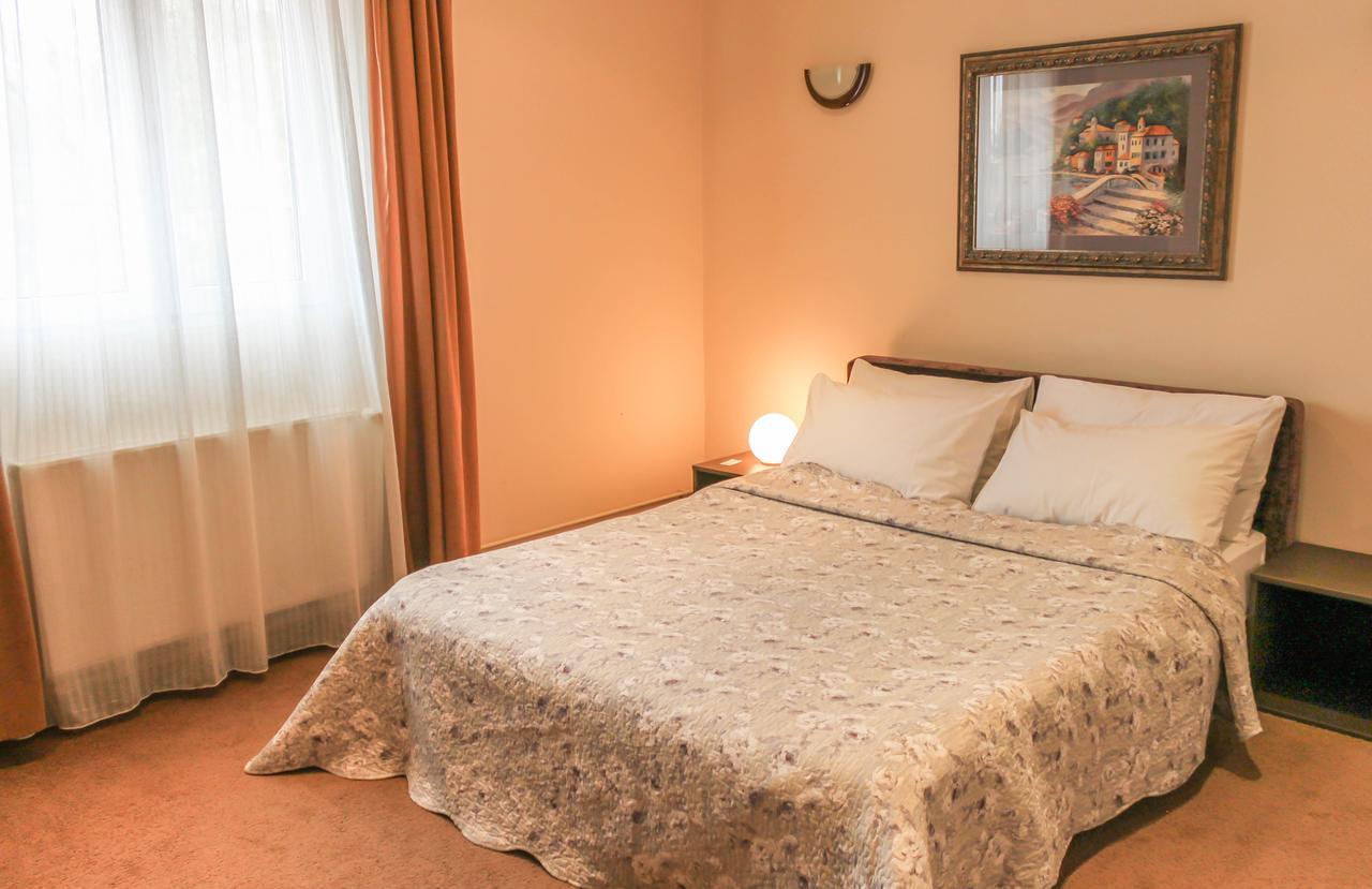 Stasea Apartments Szendrő Kültér fotó