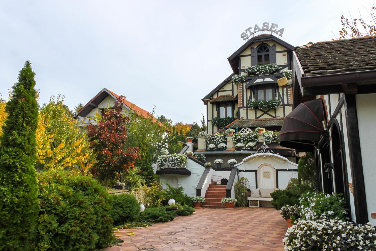 Stasea Apartments Szendrő Kültér fotó